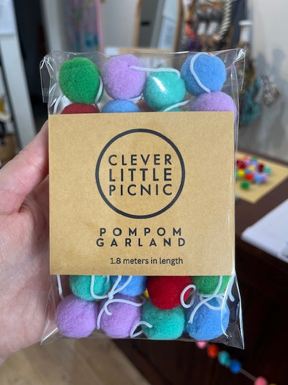 Clever Little Pom Poms